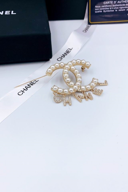 Chanel Brooch 379